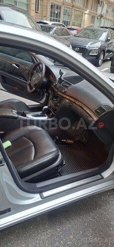 Mercedes E 240 2002, 333,674 km - 2.6 l - Bakı