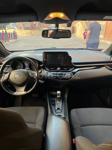 Toyota C-HR 2018, 91,000 km - 2.0 l - Bakı