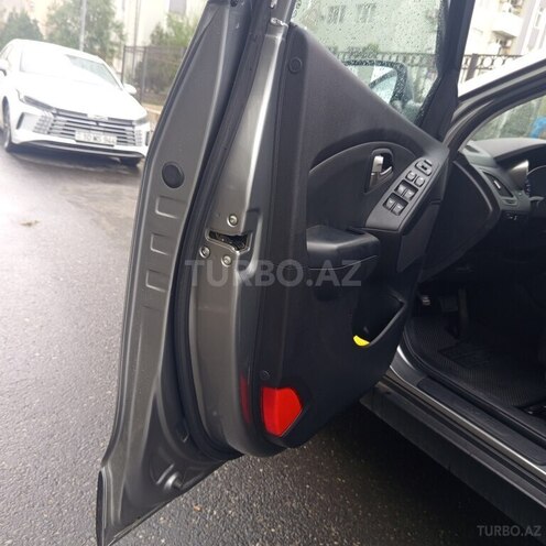 Hyundai ix35 2011, 84,500 km - 2.0 л - Bakı