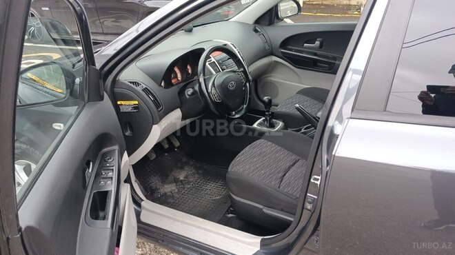 Kia  2008, 296,511 km - 1.6 l - Bakı