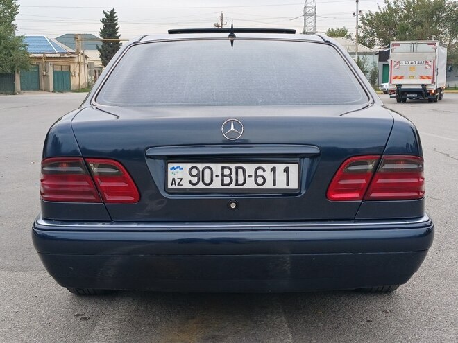 Mercedes E 230 1996, 325,680 km - 2.3 l - Sumqayıt