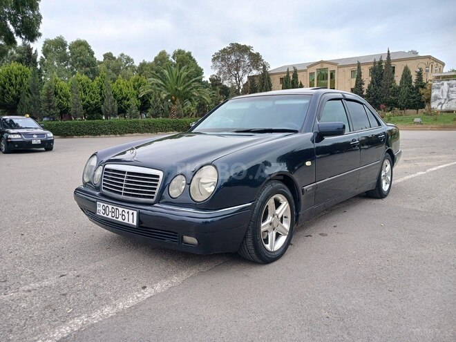 Mercedes E 230 1996, 325,680 km - 2.3 l - Sumqayıt