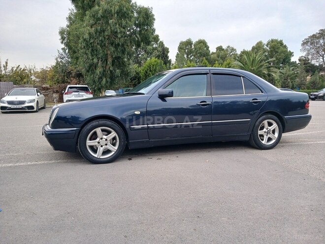 Mercedes E 230 1996, 325,680 km - 2.3 l - Sumqayıt