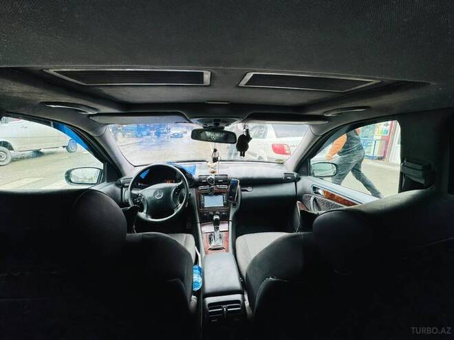 Mercedes C 200 2001, 234,859 km - 2.2 л - Bakı