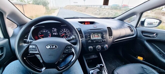 Kia Forte 2015, 241,402 km - 1.8 l - Saatlı