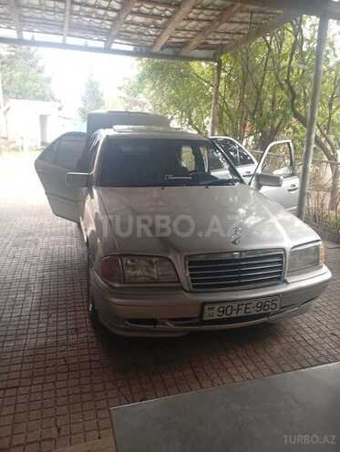 Mercedes 200 E 1995, 123,400 km - 2.0 l - Masallı