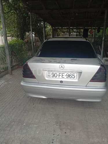 Mercedes 200 E 1995, 123,400 km - 2.0 l - Masallı