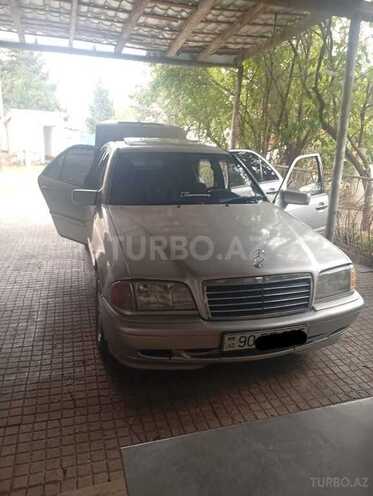 Mercedes 200 E 1995, 123,400 km - 2.0 l - Masallı