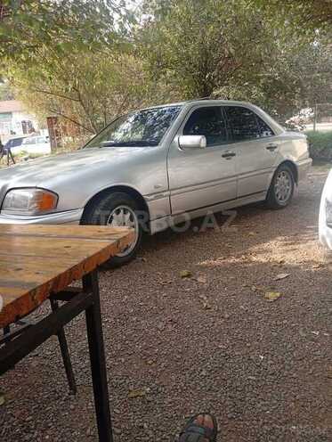 Mercedes 200 E 1995, 123,400 km - 2.0 l - Masallı