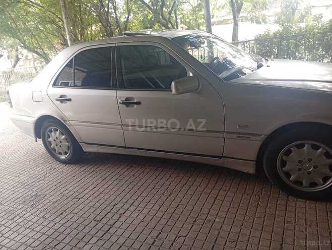 Mercedes 200 E 1995, 123,400 km - 2.0 l - Masallı