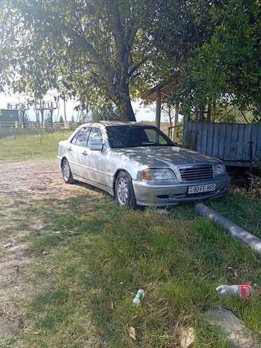 Mercedes 200 E 1995, 123,400 km - 2.0 l - Masallı