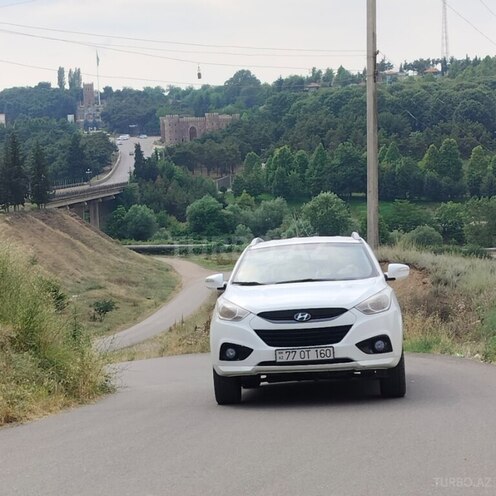 Hyundai ix35 2012, 203,000 km - 2.0 л - Bakı