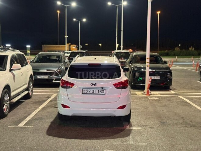 Hyundai ix35 2012, 203,000 km - 2.0 л - Bakı