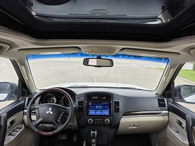Mitsubishi Pajero 2011, 200,000 km - 3.5 l - Bakı