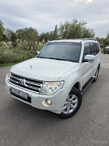 Mitsubishi Pajero 2011, 200,000 km - 3.5 l - Bakı