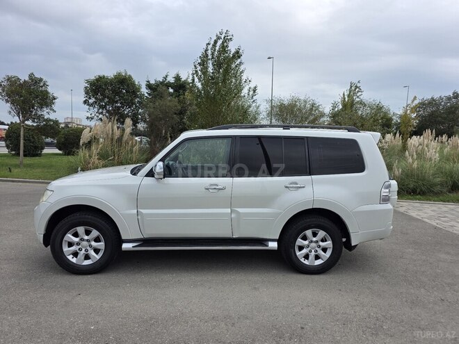 Mitsubishi Pajero 2011, 200,000 km - 3.5 l - Bakı
