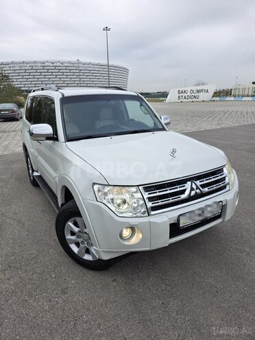 Mitsubishi Pajero 2011, 200,000 km - 3.5 l - Bakı