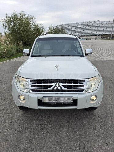 Mitsubishi Pajero 2011, 200,000 km - 3.5 l - Bakı