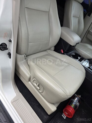 Mitsubishi Pajero 2011, 200,000 km - 3.5 l - Bakı
