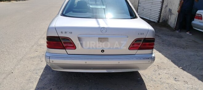 Mercedes E 270 1999, 490,000 km - 2.7 л - Biləsuvar