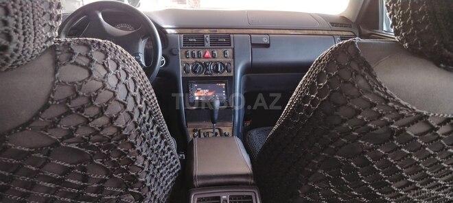 Mercedes E 270 1999, 490,000 km - 2.7 л - Biləsuvar