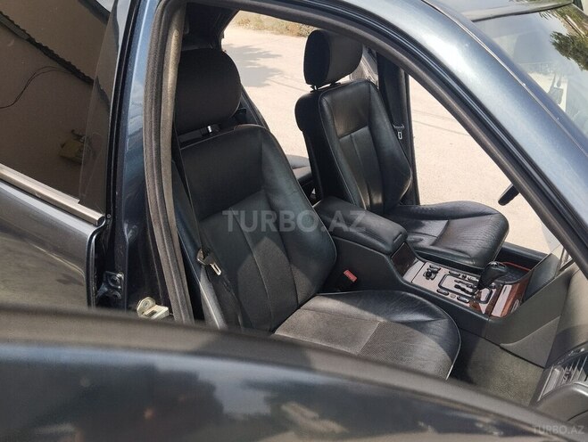 Mercedes E 320 2000, 379,063 km - 3.2 l - Bakı