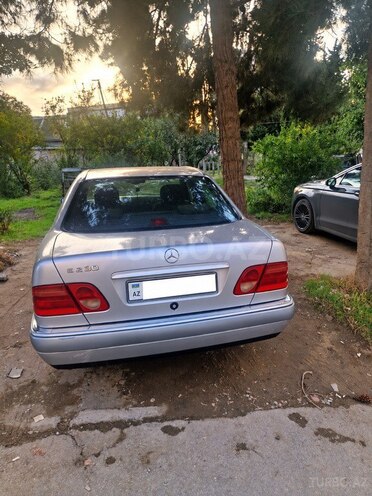 Mercedes E 230 1995, 290,000 km - 2.3 l - Bakı