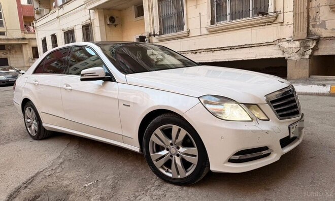 Mercedes E 220 2011, 331,000 km - 2.1 l - Bakı