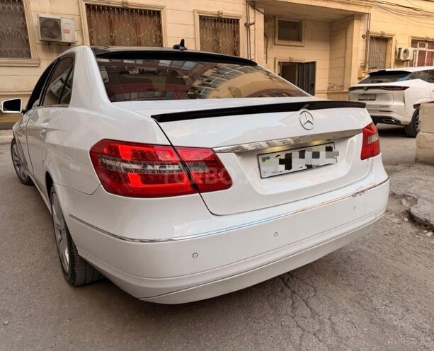 Mercedes E 220 2011, 331,000 km - 2.1 l - Bakı