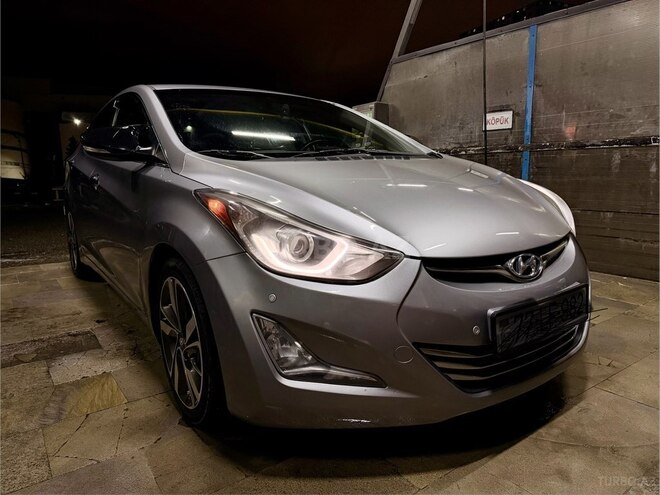 Hyundai Elantra