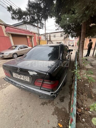 Mercedes E 230 1998, 545,000 km - 2.3 л - Bakı