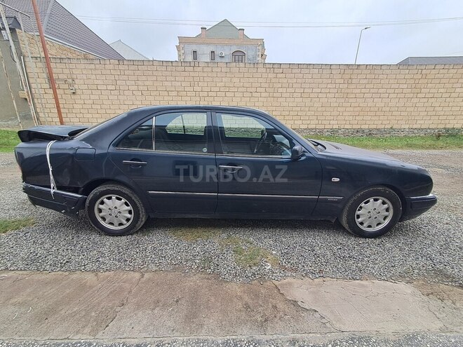 Mercedes E 230 1996, 432,285 km - 2.3 l - Gəncə