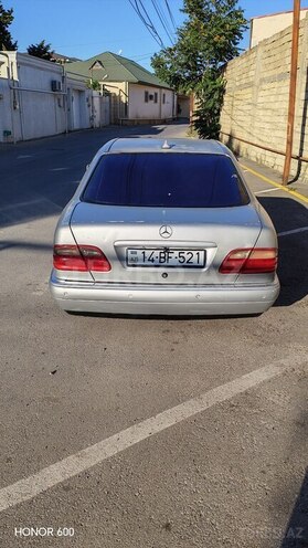 Mercedes E 240 1998, 404,341 km - 2.4 l - Bakı