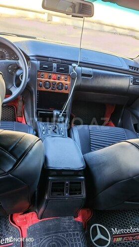 Mercedes E 240 1998, 404,341 km - 2.4 l - Bakı