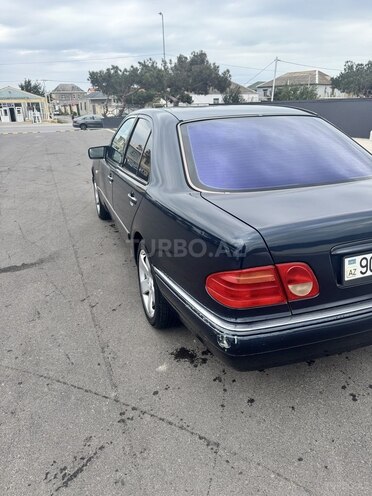 Mercedes E 200 1999, 315,000 km - 2.0 l - Bakı