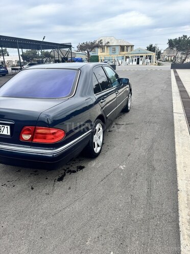 Mercedes E 200 1999, 315,000 km - 2.0 l - Bakı