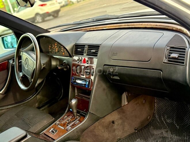 Mercedes C 180 1998, 303,030 km - 1.8 л - Bakı