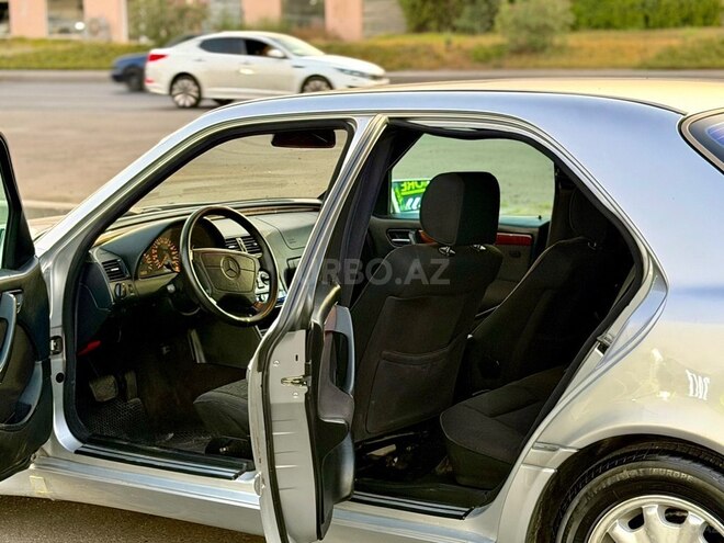 Mercedes C 180 1998, 303,030 km - 1.8 л - Bakı