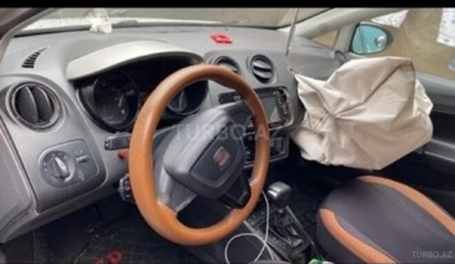 SEAT Ibiza 2011, 257,000 km - 1.6 л - Bakı