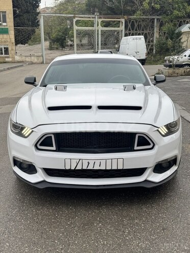 Ford Mustang 2015, 145,000 km - 2.3 л - Bakı