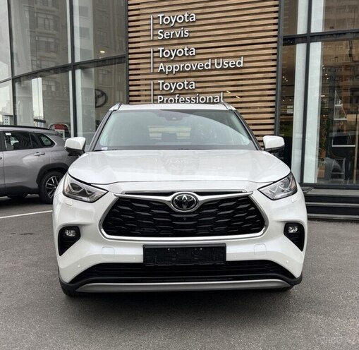 Toyota Highlander 2025, 1,400 km - 2.5 l - Bakı