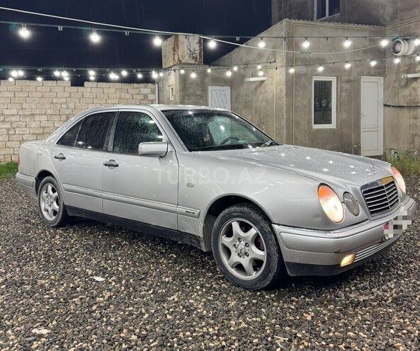 Mercedes E 230 1995, 345,000 km - 2.3 l - Bakı