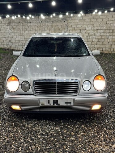 Mercedes E 230 1995, 345,000 km - 2.3 l - Bakı