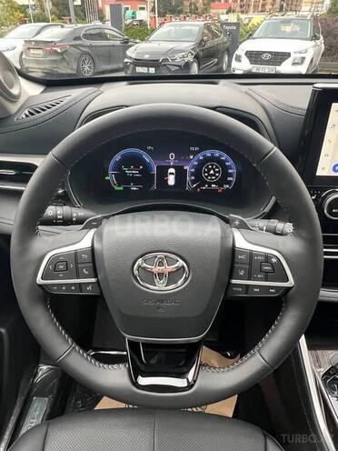 Toyota Highlander 2025, 1,400 km - 2.5 l - Bakı