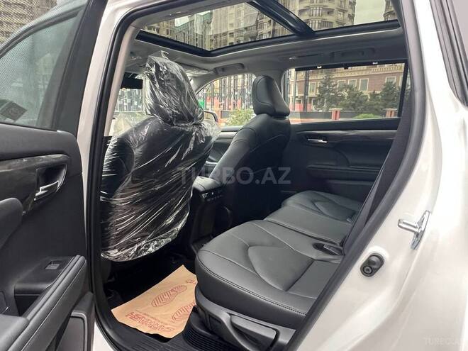 Toyota Highlander 2025, 1,400 km - 2.5 l - Bakı