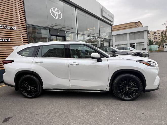 Toyota Highlander 2025, 1,400 km - 2.5 l - Bakı