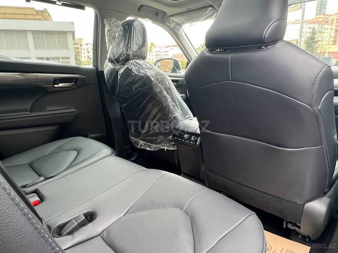 Toyota Highlander 2025, 1,400 km - 2.5 l - Bakı