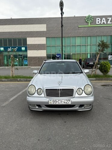 Mercedes E 220 1999, 613,000 km - 2.2 л - Bakı