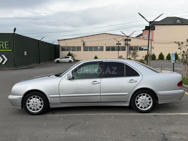 Mercedes E 220 1999, 613,000 km - 2.2 л - Bakı
