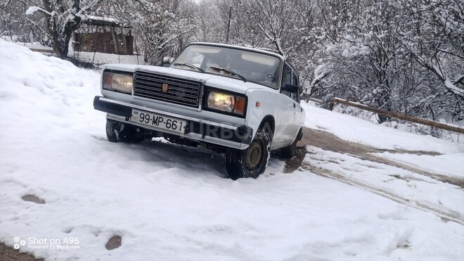 LADA (VAZ) 2107 2002, 26,000 km - 1.5 л - Lerik